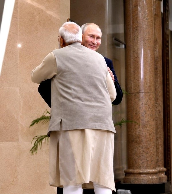 Modi tells Putin: move from ‘endless war’ to the end of war Prime Minister Narendra Modi and President Vladimir Putin embrace in Bishkek. ANI via India Today.